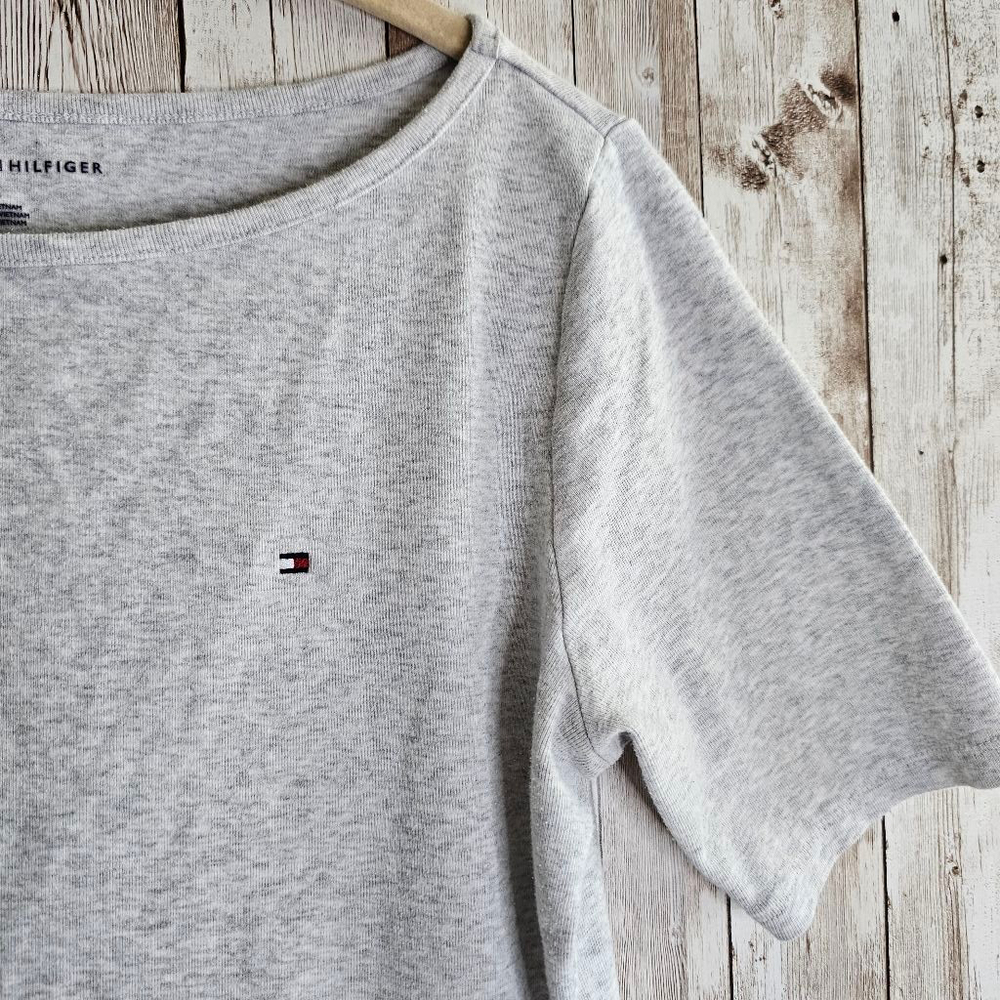 Women's Tommy Hilfiger Light Gray T-Shirt Size S - Picture 3 of 8